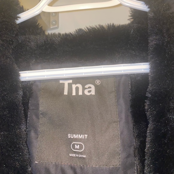 TNA Short Summit Parka - Picture 2 of 3